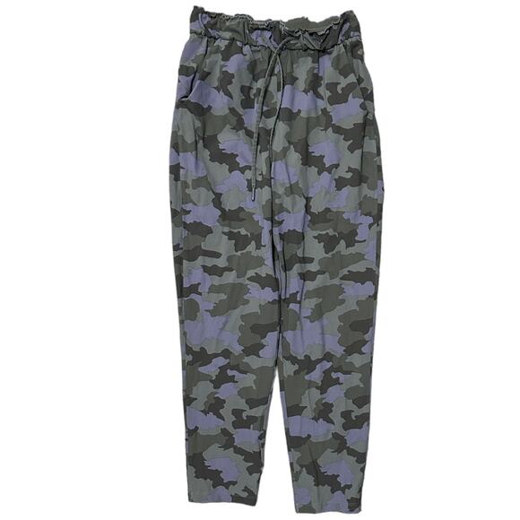 Lululemon Keep Moving Pant 7/8 High-Rise Heritage 365 Camo Dusky Lavender Multi - Picture 2 of 4